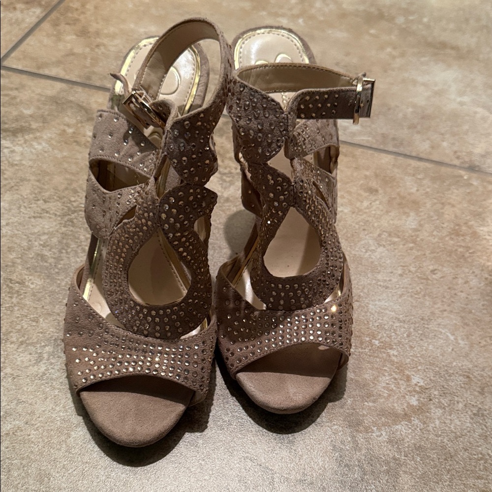 Jessica Simpson Brown Studded Sandals